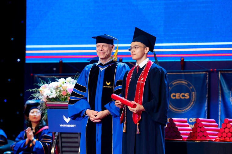 VinUni tổ chức lễ tốt nghiệp cho gần 150 sinh viên “thế hệ kiên cường” ảnh 11