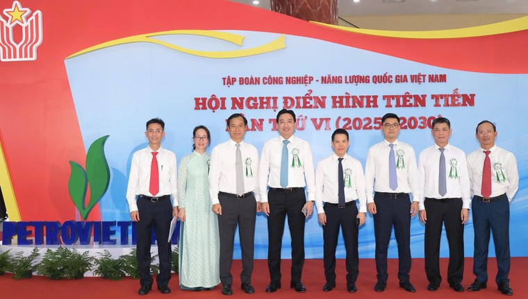 PV GAS nhận vinh danh Điển hình tiên tiến của Tập đoàn Công nghiệp - Năng lượng Quốc gia Việt Nam ảnh 1