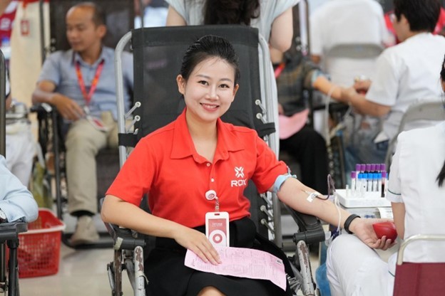 Cán bộ nhân viên ROX Group chung tay hiến máu, lan tỏa giá trị sống đẹp ảnh 5