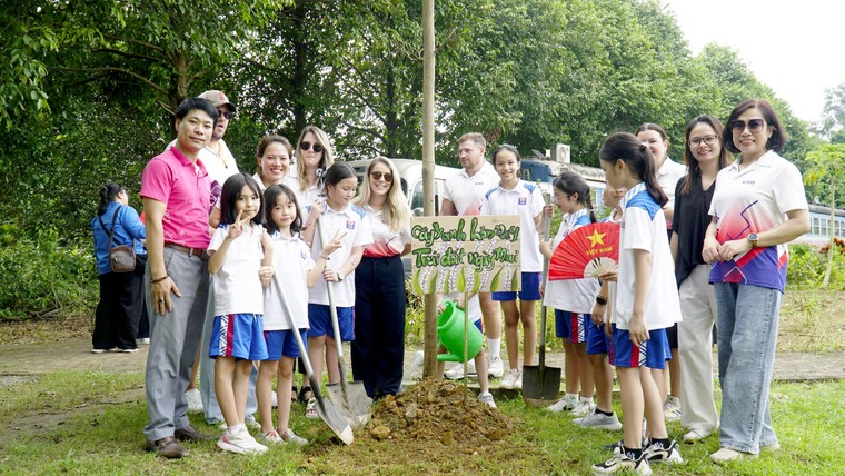 School Tour 2025 - Mầm xanh đến trường lan tỏa thông điệp sống xanh tới hơn 5.500 học sinh trên địa bàn TP. Hà Nội ảnh 2