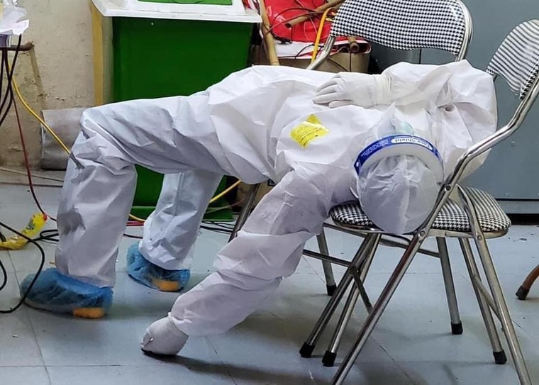 Mùa hè đỏ lửa ở vùng 'hỏa tuyến' ảnh 2