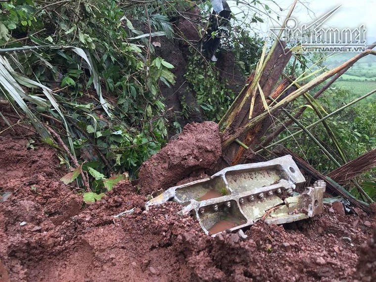 Tìm thấy hộp đen máy bay Su-22U rơi tại Nghệ An ảnh 1