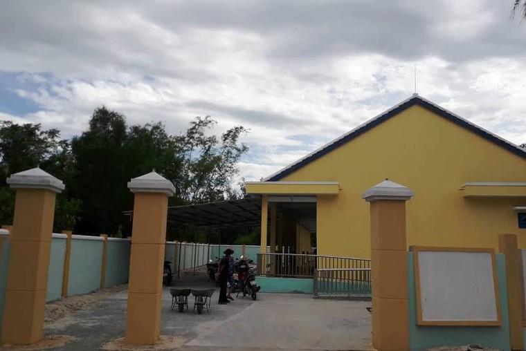 Bé trai bị điện giật tử vong trong ngày đầu đi học ảnh 1