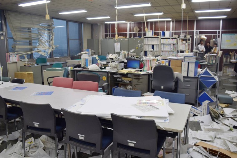 Cảnh tượng kinh hoàng của siêu bão Jebi đổ bộ vào Nhật Bản ảnh 15