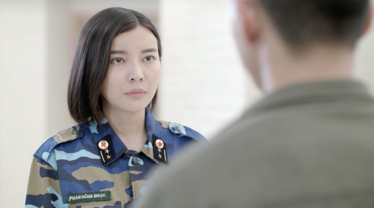 Khả Ngân bị 'mọt phim' nhận xét make-up nhợt nhạt hốc hác trong Hậu Duệ Mặt Trời ảnh 10