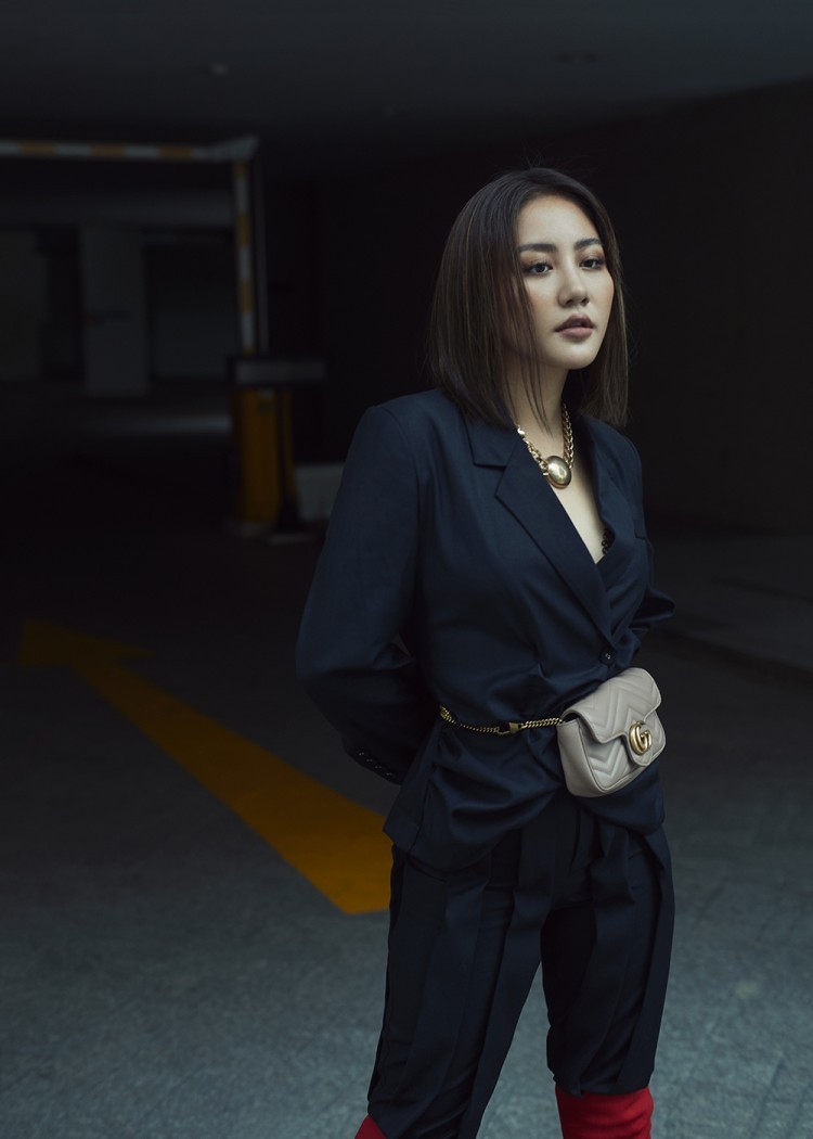 Không thể nhận ra Văn Mai Hương ngày nào với phong cách 'lột xác' như thế này ảnh 2