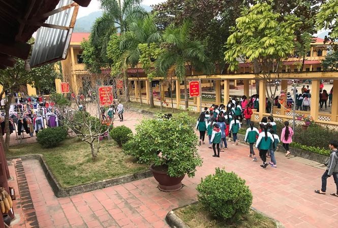 Hiệu trưởng phủ nhận lạm dụng tình dục, học sinh đã chỉ định hiện trường ảnh 1