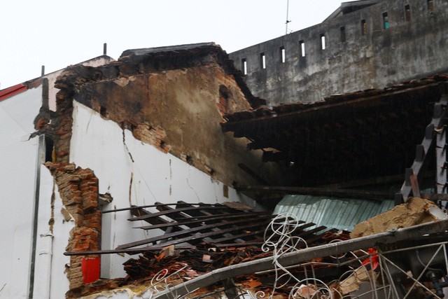 Hiện trường kinh hoàng nơi ngôi nhà cổ đổ sập trong đêm ảnh 11