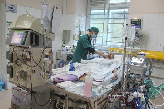 Ăn tiết canh lợn, người đàn ông nhập viện trong tình trạng nguy kịch ảnh 2