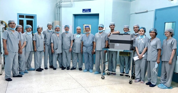 Quả thận của người chết não vượt 1.500 cây số cứu sống bệnh nhi ảnh 1