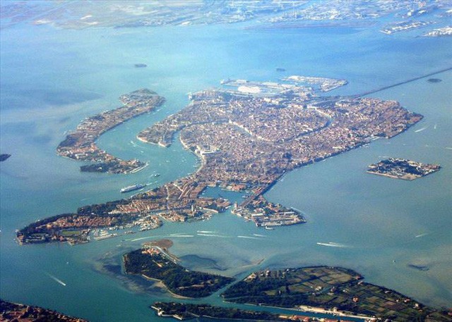 10 thành phố đảo nổi tiếng thế giới ảnh 10