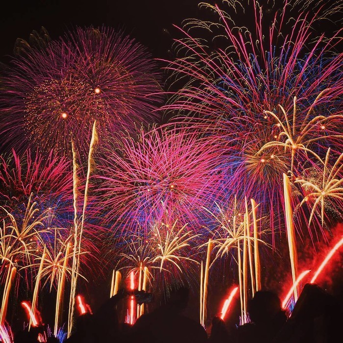 Thành phần chính của pháo hoa cổ đại là gì?