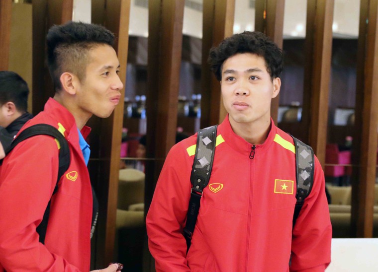 Tuyển Việt Nam tới Dubai, sẵn sàng cho trận đấu gặp Jordan tại vòng 1/8 Asian Cup ảnh 7