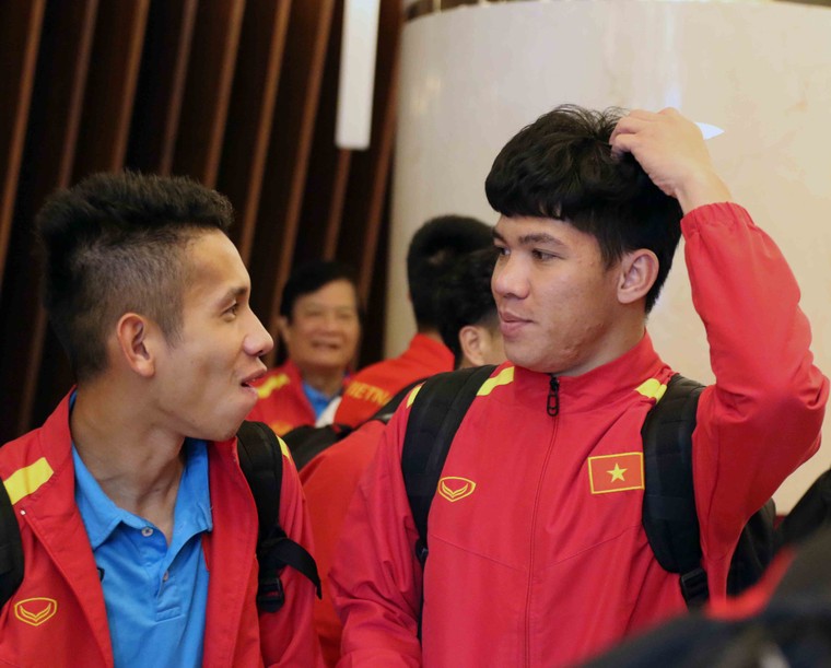 Tuyển Việt Nam tới Dubai, sẵn sàng cho trận đấu gặp Jordan tại vòng 1/8 Asian Cup ảnh 9