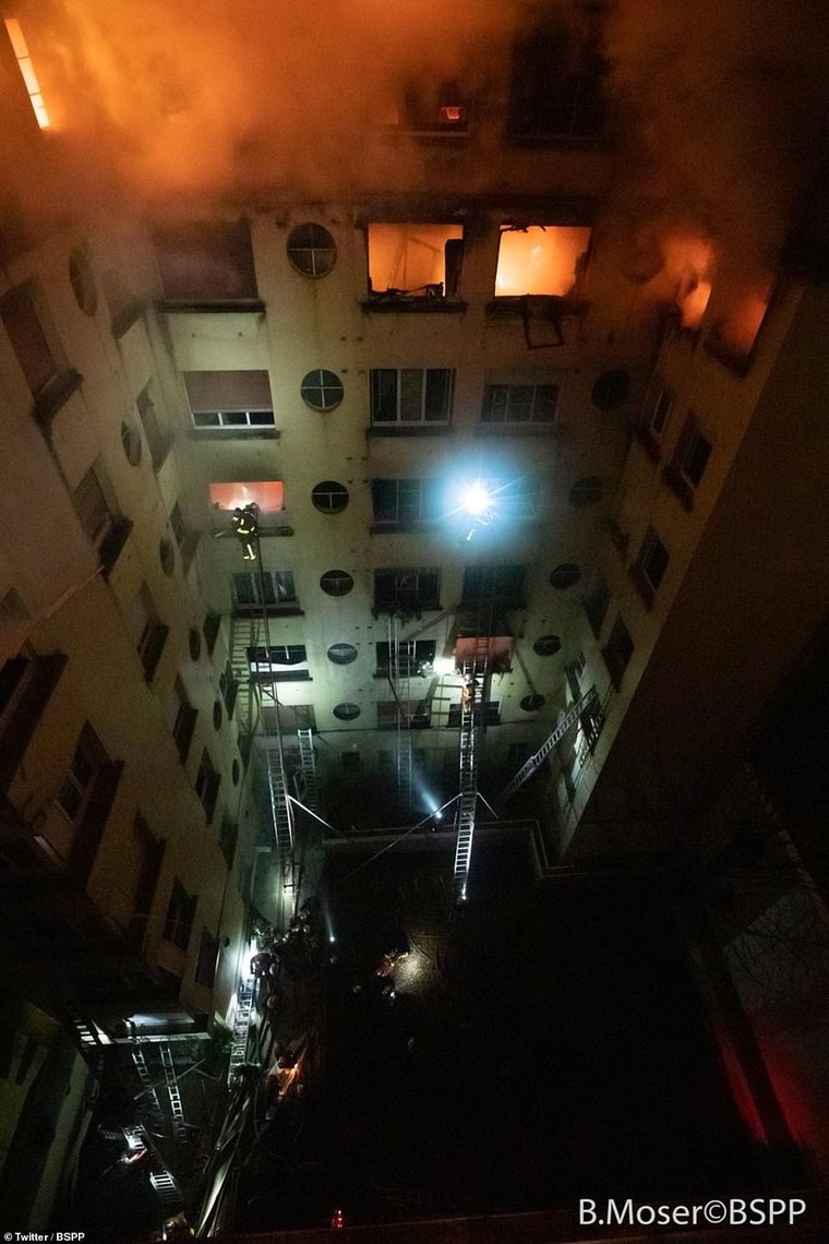 Hiện trường vụ cháy gây thương vong lớn tại Paris ảnh 7