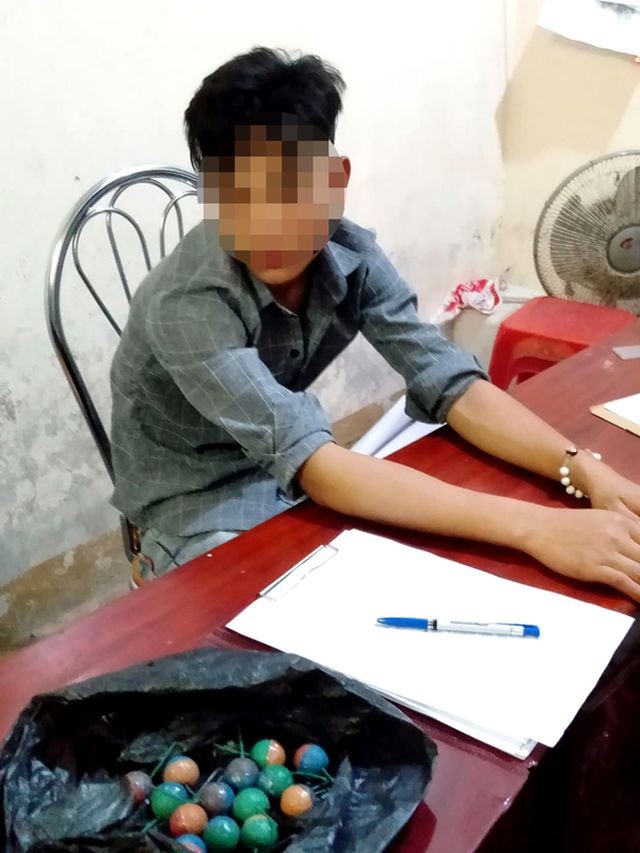 Tạm giữ 50 đối tượng đốt pháo trong đêm giao thừa ảnh 1