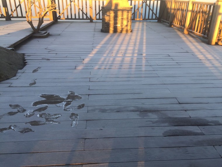 Hà Nội Tết nóng như mùa hè, đỉnh Fansipan băng phủ trắng ảnh 9