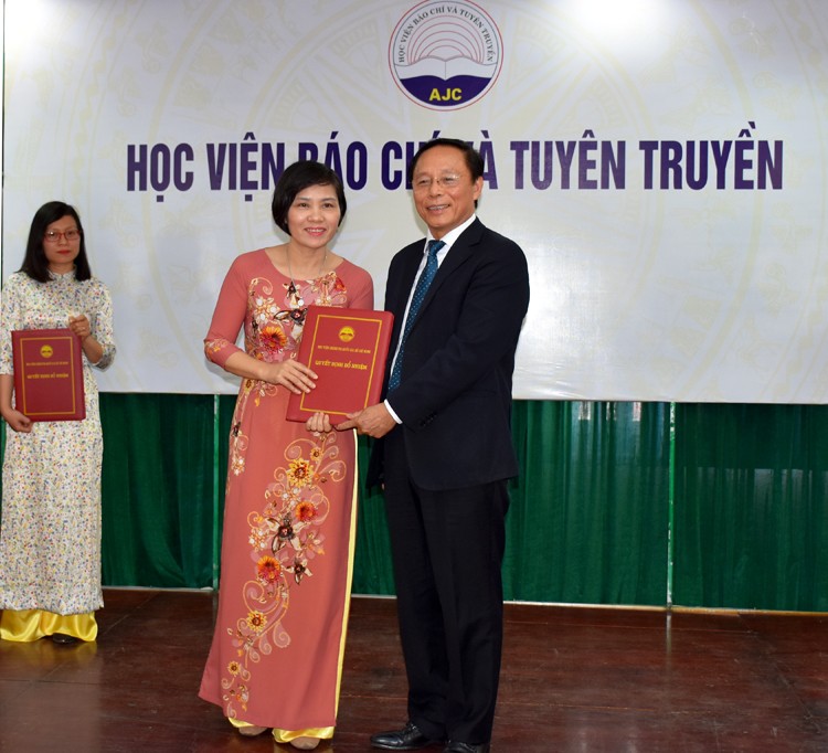 Học viện Báo chí và Tuyên truyền bổ nhiệm lãnh đạo 8 đơn vị ảnh 1