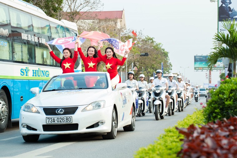FLC Quảng Bình khởi động năm 2019 tại 'sân nhà' với roadshow hoành tráng ảnh 2
