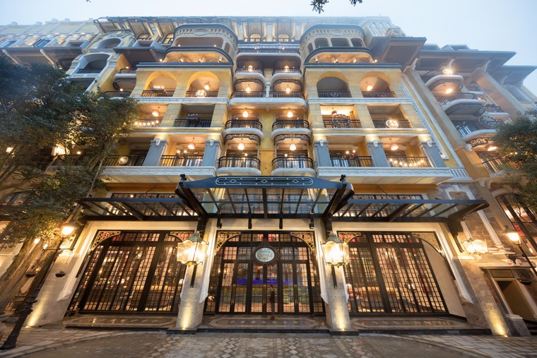 Bộ trang phục quý tộc đưa Sa Pa trở lại thời hoàng kim ảnh 3