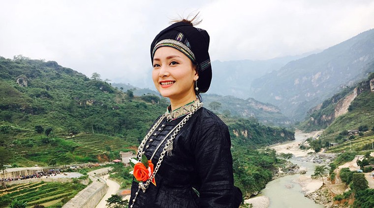 Cooc mò là loại bánh đặc sản của dân tộc nào?