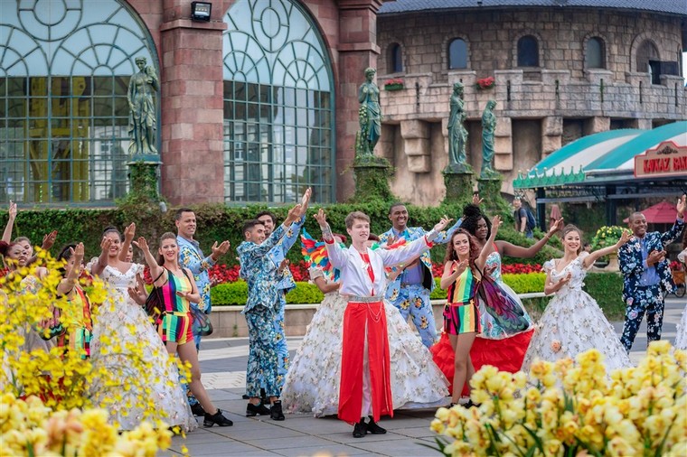 Từ hoang phế đến ‘tiên cảnh’- Bà Nà đổi ngôi ngoạn mục sau một thập kỷ ảnh 2