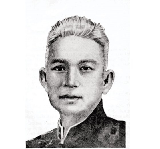 Trong phong trào Thơ mới ở Việt Nam, ai được nhà phê bình văn học Hoài Thanh - Hoài Chân gọi là 