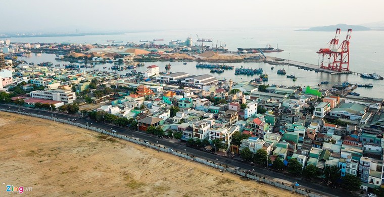 Cận cảnh cảng Quy Nhơn bị bán cổ phần với giá 'rẻ như cho' ảnh 10