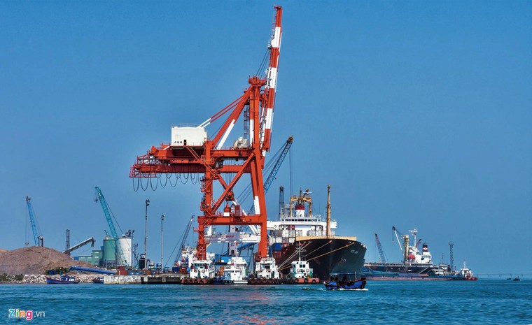Cận cảnh cảng Quy Nhơn bị bán cổ phần với giá 'rẻ như cho' ảnh 4