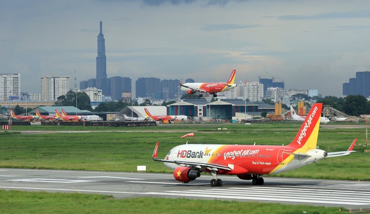 Lần đầu tiên tại Việt Nam, khách hàng có thể mua trả góp vé máy bay Vietjet cùng HD SAISON ảnh 1