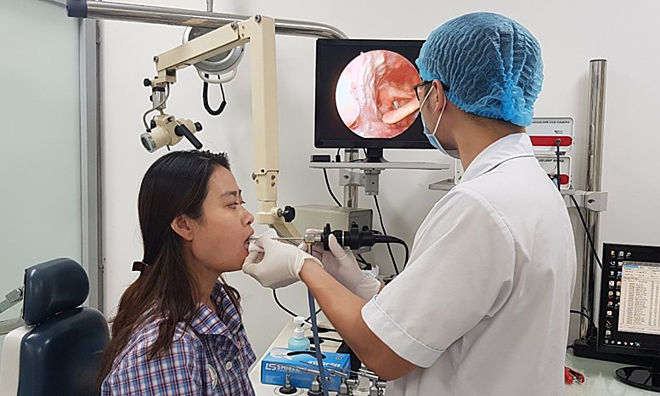 Người phụ nữ giảm 14 kg vì bị nấm họng ảnh 1