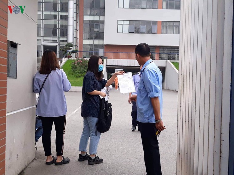 Thi THPT quốc gia: Thí sinh quên thẻ, nhập viện trước buổi thi Ngữ văn ảnh 10