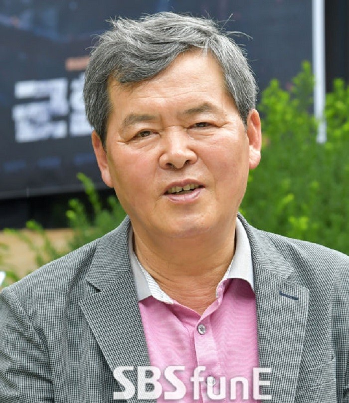 Bố Song Joong Ki không chịu gặp ai, sốc vì con trai ly hôn ảnh 1