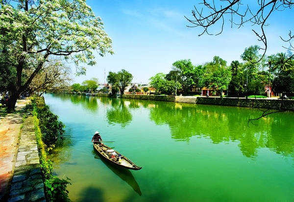 Nơi nào ở nước ta được gọi là đất Thần Kinh?