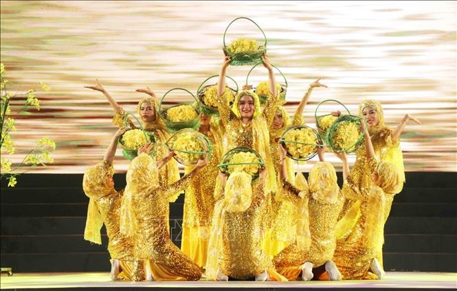 Rực rỡ sắc màu ngày hội văn hoá của đồng bào Chăm ảnh 3