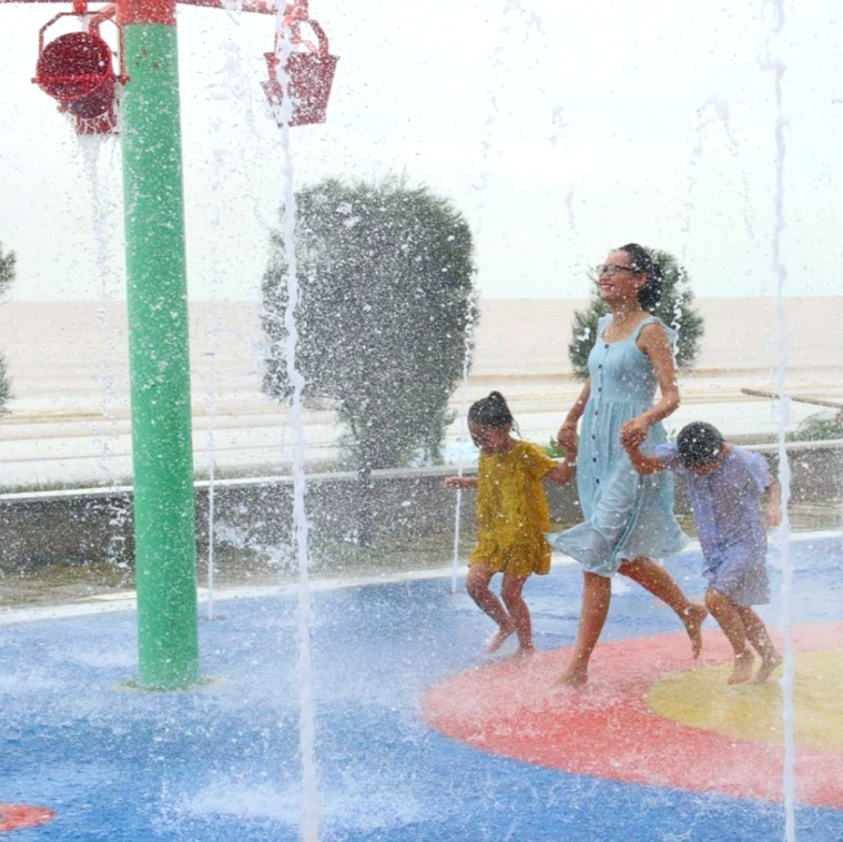 Xả hơi dịp lễ, người dân chuộng nghỉ dưỡng 5 sao ảnh 2