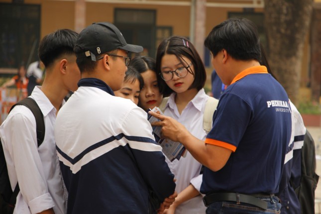 Xã hội thay đổi, giáo dục cũng phải đổi thay ảnh 1