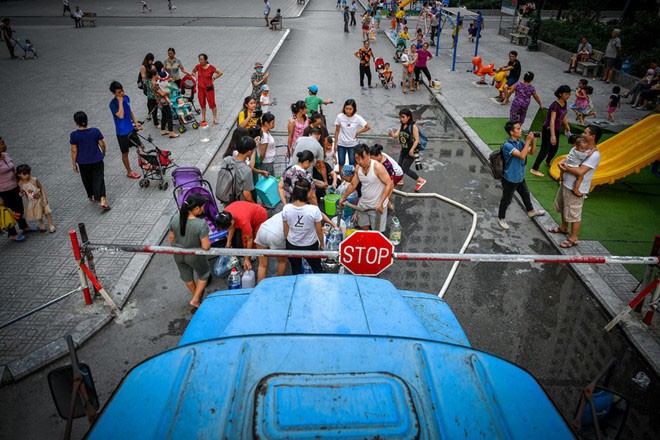 Công ty Sông Đà cấp nước trở lại cho nhiều quận nội thành ảnh 1