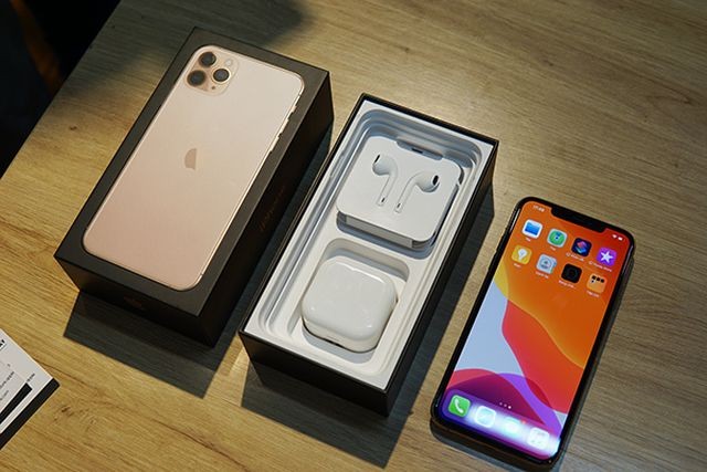 iPhone xách tay chững lại, dù giá thấp hơn nhiều so với hàng chính hãng ảnh 1