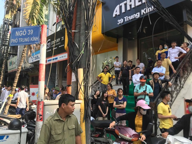 Hiện trường vụ cháy chung cư mini 8 tầng ở Hà Nội ảnh 3