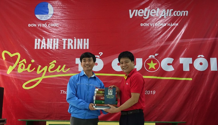 Vietjet tri ân bậc tiền nhân của đất nước ảnh 4