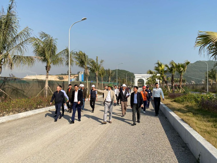 Cận cảnh tiến độ thần tốc tại dự án đô thị ven biển hiện đại bậc nhất Quảng Ninh ảnh 2