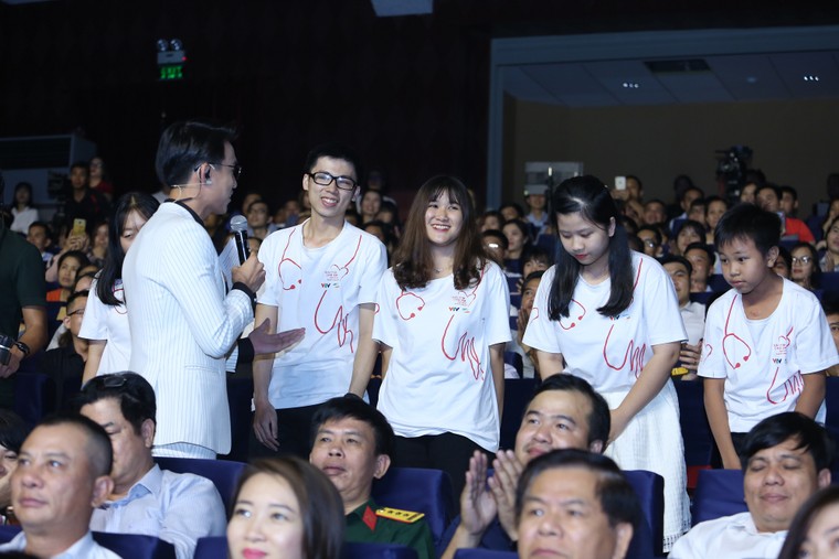 Bộ ba tuyển thủ quốc gia của Viettel trở thành đại sứ ‘Trái tim cho em’ ảnh 1