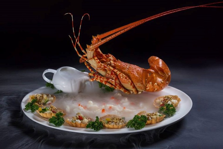 Vui tiệc cuối năm với nhiều ưu đãi lớn tại nhà hàng Hải Cảng Novotel Đà Nẵng ảnh 3