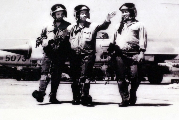 Trong cuộc kháng chiến nào...?