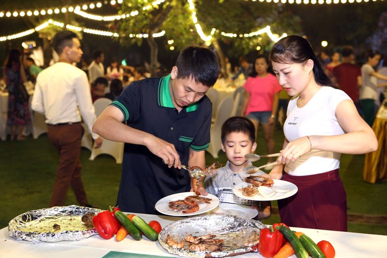 Rộn ràng mùa hội họp tổng kết cuối năm tại những điểm hẹn đẳng cấp ảnh 4