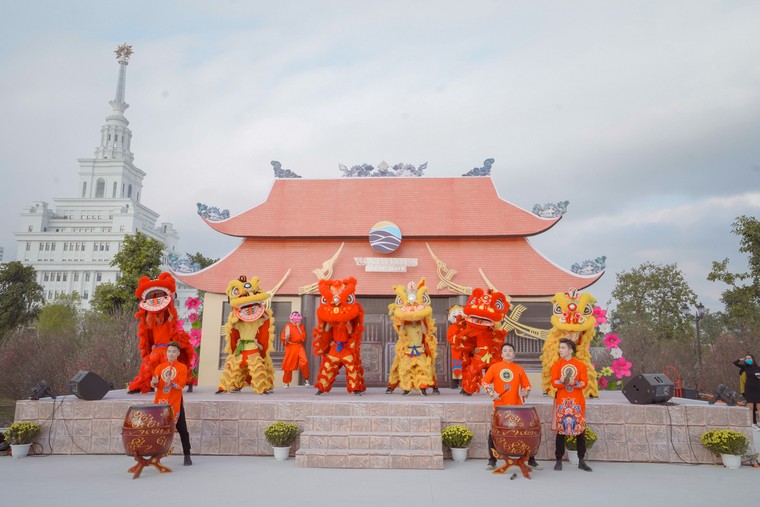 Tưng bừng Hội xuân Vinhomes xuyên Tết ảnh 5