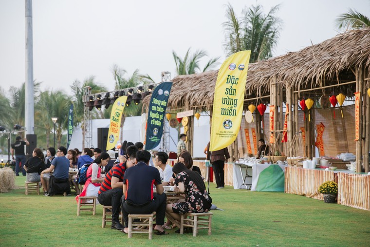 Tưng bừng Hội xuân Vinhomes xuyên Tết ảnh 8