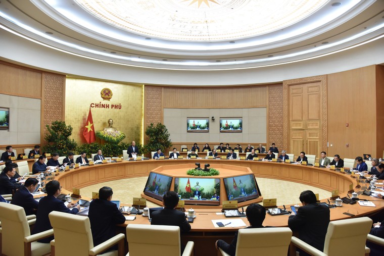 Thủ tướng: Chống dịch là hàng đầu nhưng cần giữ vững các chỉ tiêu vĩ mô ảnh 1