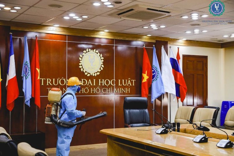 Nhiều trường đại học tiếp tục cho sinh viên nghỉ đến đầu tháng 3 để phòng Covid-19 ảnh 1